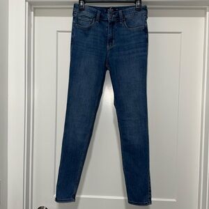 Hollister High-Rise Skinny Blue Jeans size W28R